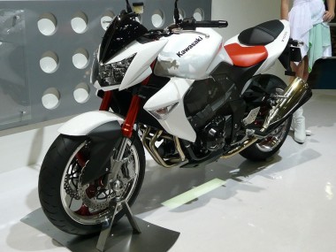 Billige Perl Weiß 2003-2006 Kawasaki Z1000 Motorrad Verkleidung